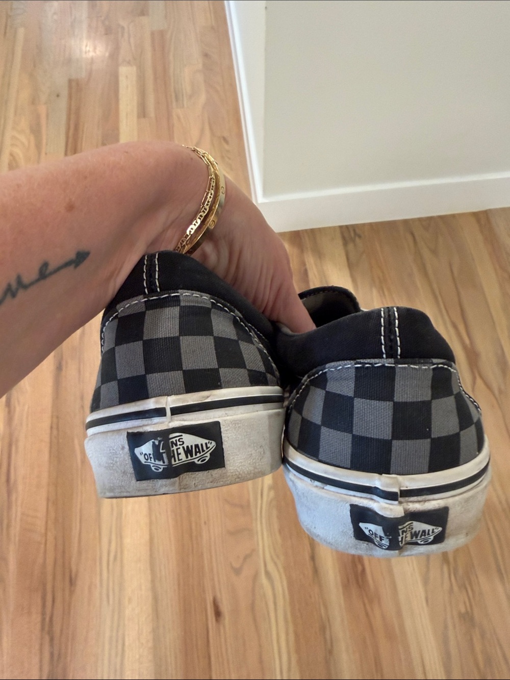 Vans Classic Slip-On Checkerboard Black Gray Canvas Skate Shoes Unisex M8.5/W10 - Picture 5 of 6
